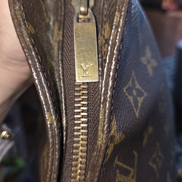 Authentic Louis Vuitton Monogram Looping Shoulder Bag - Picture 10 of 13